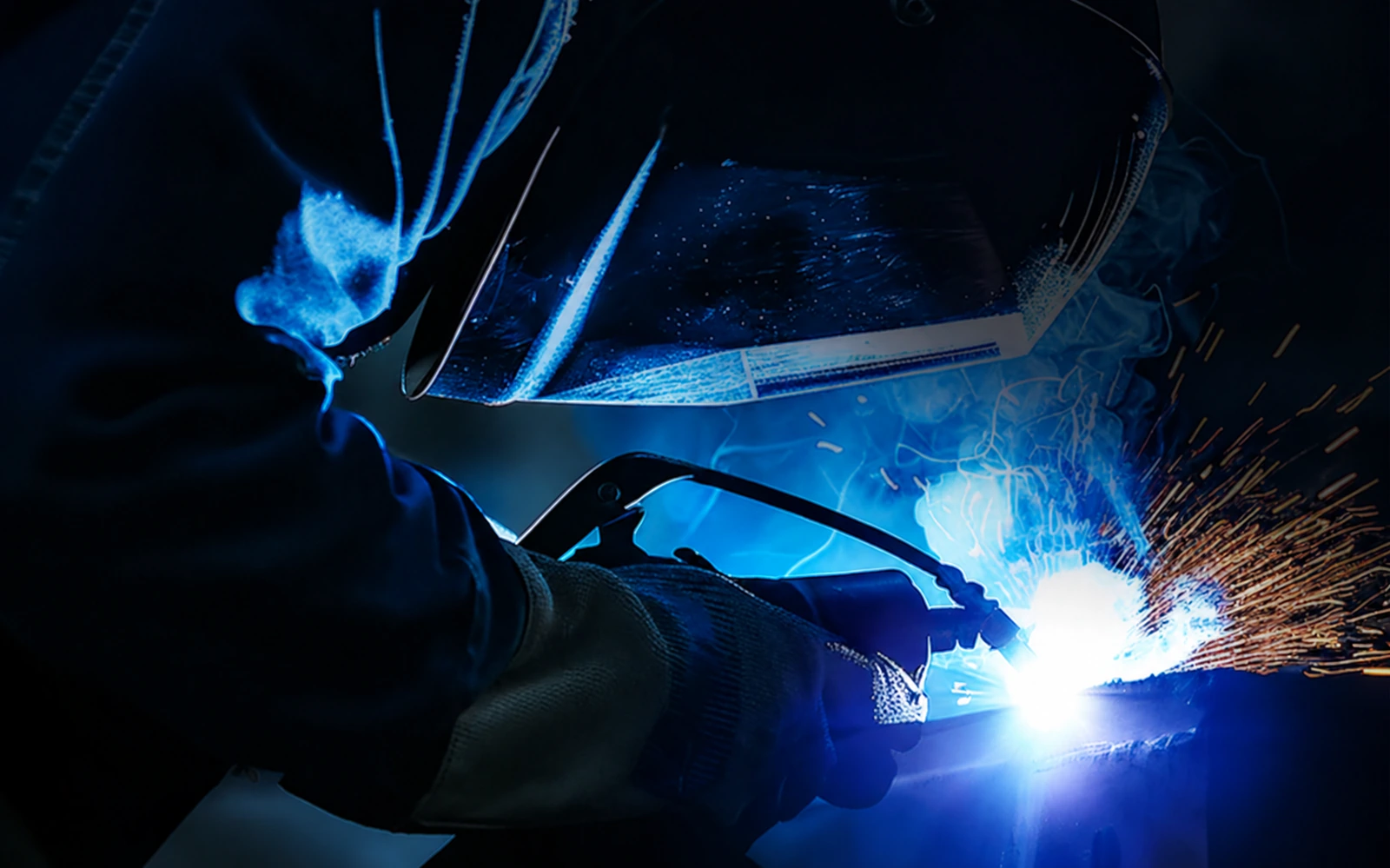 Precision welding of the modular pole